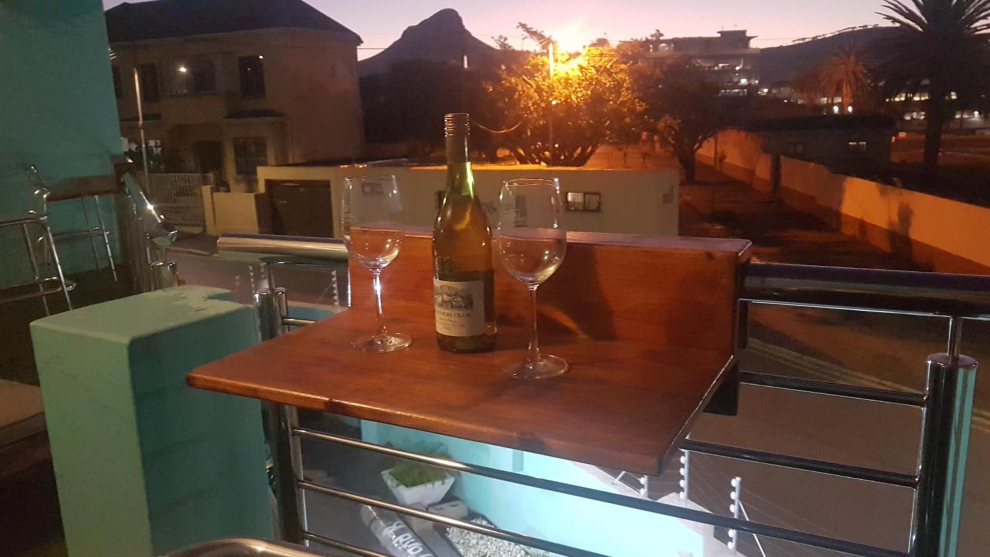 The Mountains Bed and Breakfast Kaapstad Buitenkant foto